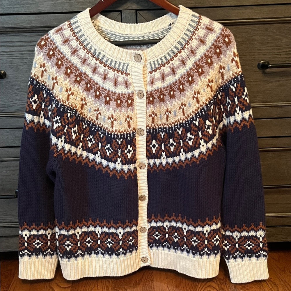 Women's Hand Knit Norwegian crewneck cardigan